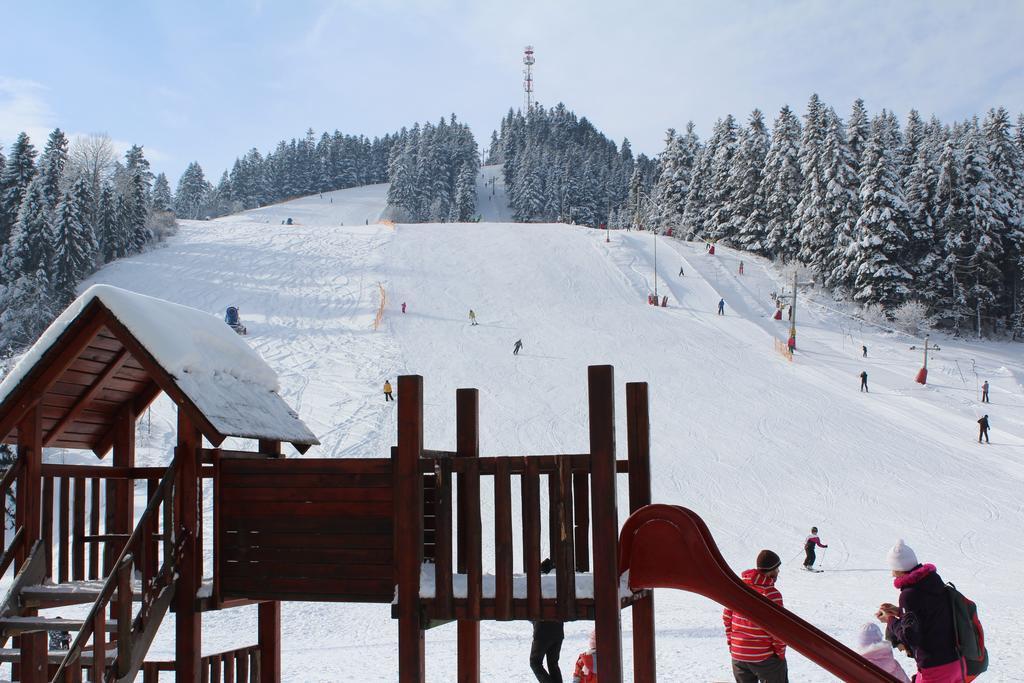 Pinewood Valley Oasis Vysne Ruzbachy Bagian luar foto