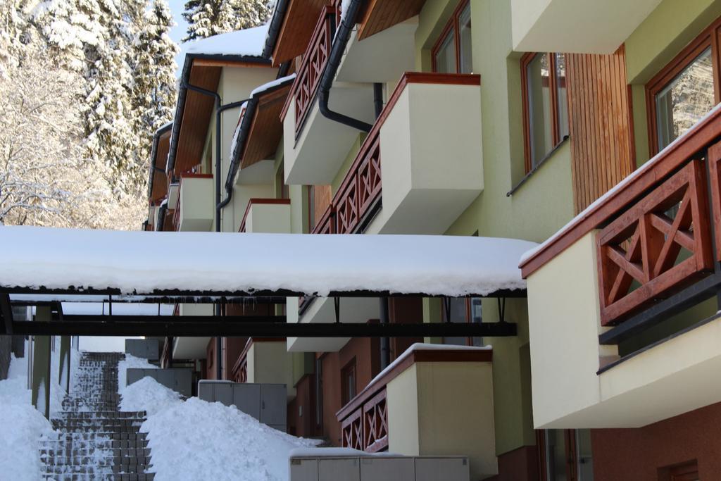 Pinewood Valley Oasis Vysne Ruzbachy Bagian luar foto